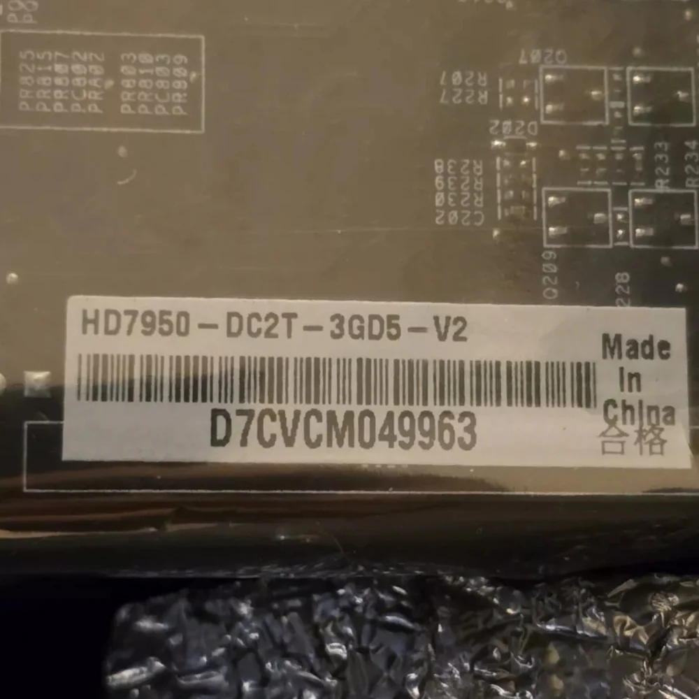 ASUS HOT ITEM! HD7950-DC2T-3GD5-V2 AMD Radeon HD 384-bit Graphics Card. R2S!